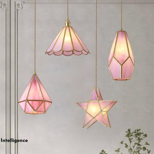 Lustre d'intérieur d'abat-jour de vitrail de Luminaire en métal en laiton créatif nordique pour des restaurants - Product Image 1