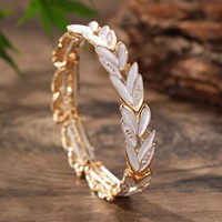 Gelang Daun Enamel Vintage untuk Wanita Warna Emas, Gelang Statement Floral Vintage yang Dapat Disesuaikan, Perhiasan Alam Botani