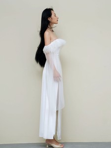 Elegante Vestido de Novia Largo sin Tirantes con Detalles de Diamantes y Abertura, de Cachemira, para Sesión de Fotos de Boda - Product Image 3