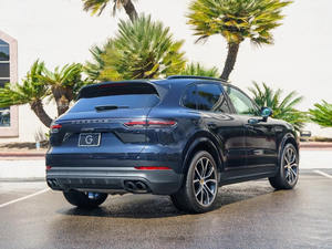 Voitures propres d'occasion2023 Porsches-<span class=keywords><strong>Cayenne</strong></span> Platinum Edition suv prêt à être expédié - Product Image 5