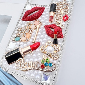 Ngọc Trai Và Rhinestone Trang Trí Trường Hợp Điện Thoại Cho Iphone 17 Pro Max 13 14 15 16 Cộng Với Tuyên Bố Đôi Môi Đỏ Thời Trang Trường Hợp Điện Thoại - Product Image 1