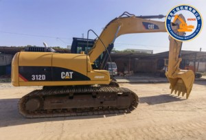 Miniexcavadora Caterpillar 312d Usada de 12 Toneladas en Buenas Condiciones con Bomba Original, Modelo 2016, Potencia de 72kw - Product Image 6