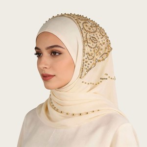 Écharpe longue en mousseline de soie florale de style ethnique d'Asie du Sud-Est, ornée de perles, en polyester respirant, <span class=keywords><strong>voile</strong></span> tendance et élégant - Product Image 3