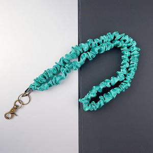 Vente en gros gros intestin élastique en polyester extensible chouchou téléphone lanière cou lanière pour clés lanière rétractable - Product Image 4