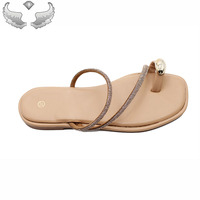 Sandales et pantoufles décontractées d'extérieur confortables pour femmes, de haute qualité, à bout fermé, à semelle plate, pour la vente en gros