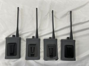 Sistema de Intercomunicación Inalámbrico Profesional para Transmisiones, 1 Estación Base con 8 Transmisores de Cinturón, Largo Alcance STW-BS1000 St-video CN;GUA ≤1W - Product Image 1