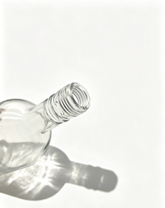 Botella de Vidrio para <span class=keywords><strong>Bourbon</strong></span>, Scotch y Tequila, Personalizable y al por Mayor, Botella Redonda Transparente de Alta <span class=keywords><strong>Calidad</strong></span>, 700ml 750ml - Product Image 6