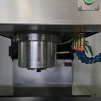 Centre d'usinage vertical CNC VMC1580 4 axes, machine de fraisage CNC robuste, déplacement X1500 Y800