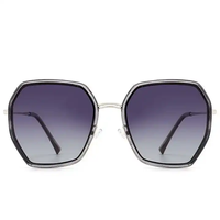 Vente en gros de lunettes de soleil rectangulaires tendance UV400 avec logo personnalisé et surdimensionné populaires pour femmes