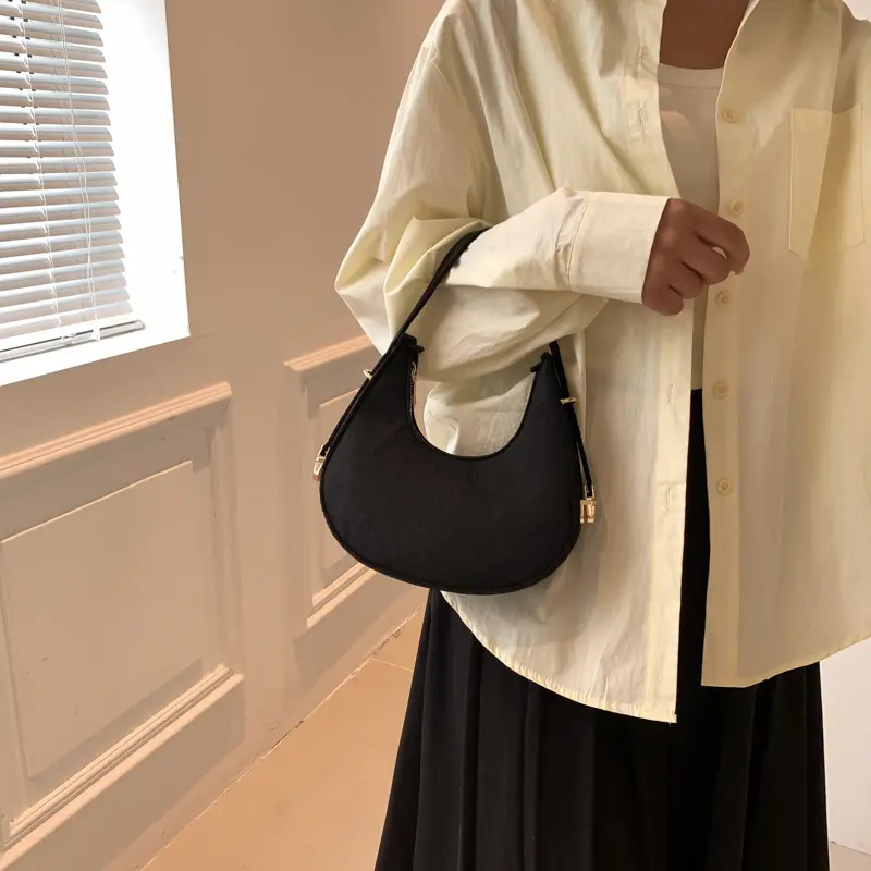 Kadın için kadın timsah baskı omuz çantaları özelleştirmek yüksek kaliteli manşonlar çanta yarım ay Crossbody çanta kadın çanta