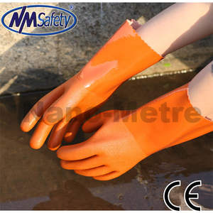 NMSAFETY الثقيلة الأحمر PVC مقاومة للمواد الكيميائية قفازات عمل مطلية 14 بوصة ، ، بطانة القطن الصوف ، حجم واحد - Product Image 2