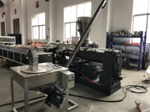 Máquina de extrusión de tablero de plástico y madera, tablero ancho compuesto