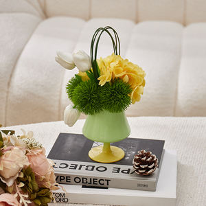 ชุดดอกไม้ประดิษฐ์ไฮเดรนเยีย ทิวลิป และต้นหอม ขนาด 200x200x260 มม. สำหรับตกแต่งบ้าน พร้อมแจกันแก้วลวดลายทันสมัย - Product Image 5