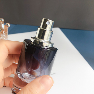 Botella <span class=keywords><strong>de</strong></span> <span class=keywords><strong>Perfume</strong></span> en Aerosol con Degradado al por Mayor, 30 ml, Fragancia Masculina, Botellas Vacías <span class=keywords><strong>de</strong></span> Cilindro - Product Image 4