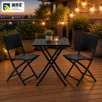 Ensemble bistrot pliant 3 pièces, table en métal noir, 2 chaises avec assise en rotin tressé, meubles de patio peu encombrants
