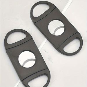 Cortador de Cigarros Portátil de Acero Inoxidable con Doble Cuchilla, Mini Tijeras de Viaje con Cuero y Metal para Uso Diario - Product Image 1