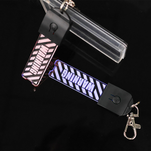 Tùy Chỉnh Cyberpunk Phim Hoạt Hình LED Đa-Màu Mờ Acrylic Keychain PVC Edc Công Cụ Với Đèn <span class=keywords><strong>Flash</strong></span> Phụ Kiện Cho <span class=keywords><strong>Key</strong></span> - Product Image 4