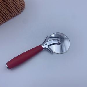 Rotella Tagliapizza Ergonomica Antiscivolo in Acciaio Inossidabile, Affettatrice Professionale per Cucina e <span class=keywords><strong>Pizzeria</strong></span> Commerciale - Product Image 5