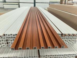 Revêtements muraux intérieurs décoratifs en PVC Lambrin, revêtements muraux en <span class=keywords><strong>bois</strong></span>, panneau mural en <span class=keywords><strong>bois</strong></span>, <span class=keywords><strong>tasseau</strong></span> mural en <span class=keywords><strong>bois</strong></span>, panneau mural en WPC, panneau mural cannelé - Product Image 6