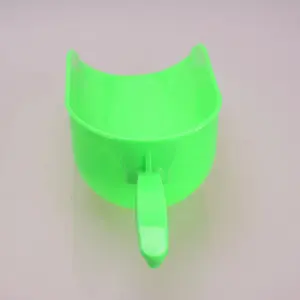 Environmental plastic multi color feeder scoop