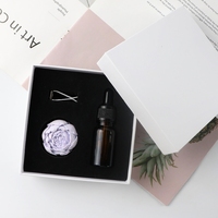 Diffuseur d'huiles essentielles en porcelaine en forme de pivoine pour la maison, clip de ventilation de voiture en céramique parfumée, désodorisant en plâtre aromatique, vente en gros