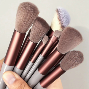 Conjunto de Pincéis de Maquiagem para Viagem 8/13 Peças: Ferramentas Essenciais para Base, Blush, Sombra e Kabuki - Product Image 6