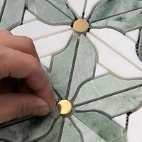 2024 nouveauté luxe décoration de la maison vert et beige mélange carreaux de verre mosaïque pour cuisine salle de bain