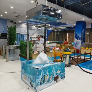 Máquina de hielo y nieve 220V 1.1kW con refrigerante comercial R404A para efecto de nieve en interiores - Product Image 3