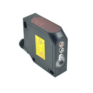 BALLUFF BOS 26K-PA-1LHC-S4-C( BOS008F)เซ็นเซอร์แบบกระจายแสง PNP ใหม่ * - Product Image 3