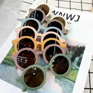 Оптовые продажи ремни очки-2022 детские солнцезащитные очки в стиле ретро с матовой круглой оправой милые легкие детские солнцезащитные очки для мальчиков и девочек детские солнцезащитные очки