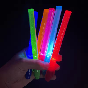 Penna Luminosa a Batteria AG13, Design Moderno e Compatto, Ideale per Feste, Lauree, Diwali - Product Image 1