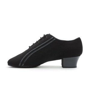 Vente en gros BD Elegance chaussures <span class=keywords><strong>de</strong></span> danse <span class=keywords><strong>de</strong></span> salon <span class=keywords><strong>claquettes</strong></span> pratique Jazz haut 4 talon toile noire Oxford chaussures <span class=keywords><strong>de</strong></span> danse latine pour hommes danse - Product Image 1