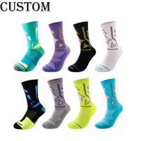 Chaussettes de sport réfléchissantes lumineuses pour hommes et jeunes, mi-mollet, confortables, respirantes, semelle en tissu éponge, faible MOQ pour la course nocturne