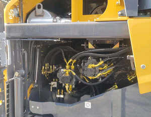 Expédition rapide : Finitionneuse d'asphalte, épandeur d'asphalte, règle télescopique hydraulique de 9 m de largeur RP905 - Product Image 6