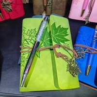 Venta al por mayor de cuarzo transparente tallado a mano, cuarzo rosa curativo, Material Natural mixto, cristal, hoja de arce, cristales de libro para regalos