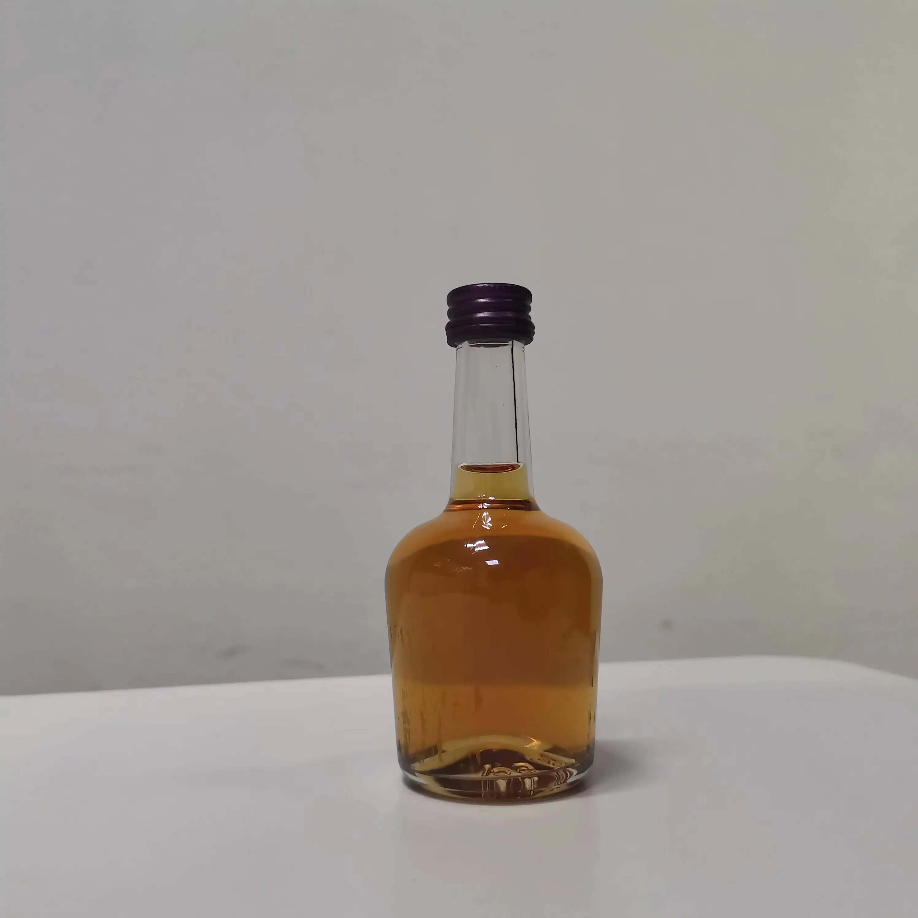 Piccolo liquore unico bottiglia di vetro liquore da 50ml