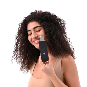 • الأكثر مبيعًا بالموجات فوق الصوتية غسول البشرة ملعقة أيونية للتنظيف العميق للوجه مع بخاخ مرطب لتقشير الوجه والجسم والأنف - Product Image 2