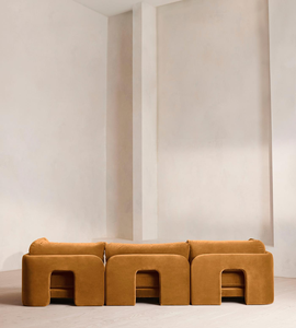 أريكة قطاعية عصرية أنيقة من القطيفة البرتقالية الدافئة بتصميم منحني للمناطق المعيشية - Product Image 2