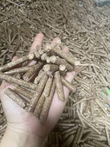 Granulés de bois de qualité supérieure XINTHAI, prêts à l'exportation, fabriqués à partir de bois de caoutchouc thaïlandais de première qualité pour les applications d'énergie propre - Product Image 2