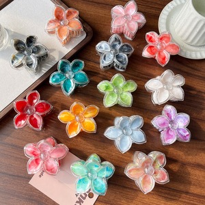 Vente en gros de nouvelles pinces à cheveux rétro Plumeria, pinces à cheveux mignonnes de style coréen, pinces à cheveux fleuries pour femmes, pinces à cheveux Frangipani - Product Image 1