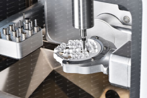 Fresadora Dental CAD CAM de 5 Ejes Totalmente Automática Yucera, Gran Venta en China, para Laboratorio - Product Image 5