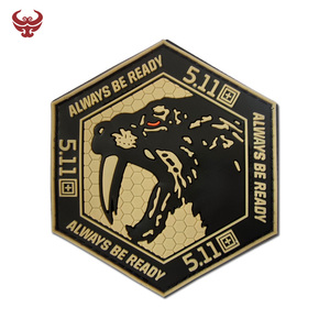 <span class=keywords><strong>Patch</strong></span> en caoutchouc PVC 3D écologique Tiger à dents de sabre avec crochet - <span class=keywords><strong>Patch</strong></span> de vêtement personnalisable - Product Image 1