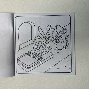 Livre de coloriage personnalisé sur les scènes de <span class=keywords><strong>crime</strong></span>, design audacieux, couverture souple, livre de coloriage personnalisé pour les fans de mystère, les amateurs d'art, cadeau - Product Image 3