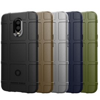 Coque en silicone mat carrée robuste antichoc à bas prix pour OnePlus 6T/7/7T/8/8T RT & Pro, coque de protection arrière