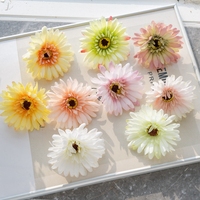 DY1-3338 Tête de fleur artificielle en soie (gerbera, marguerite, chrysanthème) pour décoration murale de mariage