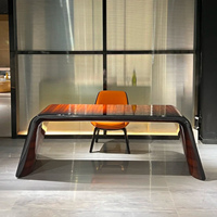 Bureau d'écriture moderne haut de gamme de style italien Yameibeiqi Modèle 871 pour bureau de PDG avec chaise de bureau