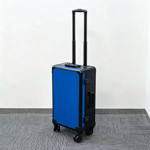 Valise de rangement pour cartes gradées en aluminium sur roulettes, personnalisable OEM, avec serrure TSA sécurisée pour collectionneur de cartes - Product Image 1