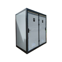 Conteneur de toilettes mobile moderne en acier préfabriqué à 2 portes avec lavabo pour chantier extérieur