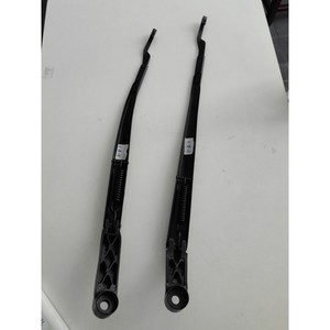 Zhongzhe Chitu Wiper Arm And <b>Bracket</b> 85211-0E030 85221-0E030 For Toyota Highlander 2009-2014 Steel <b>Black</b> - Product Image 4