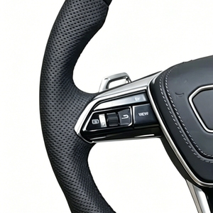 Volante de Cuero Perforado con Fibra de Carbono para Modelos Audi A3 A4 A5 A6 R8 TT Q3 Q5 Q7 - Product Image 3